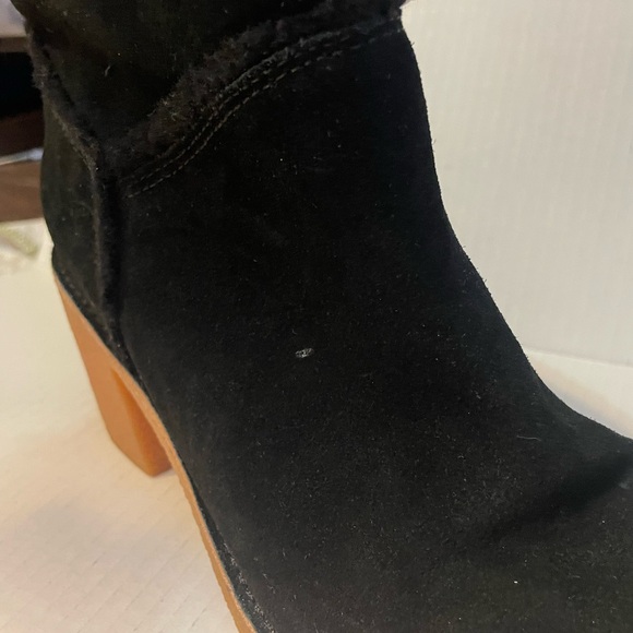 UGG Black Heeled Boots with Suede Finish - Picture 9 of 12